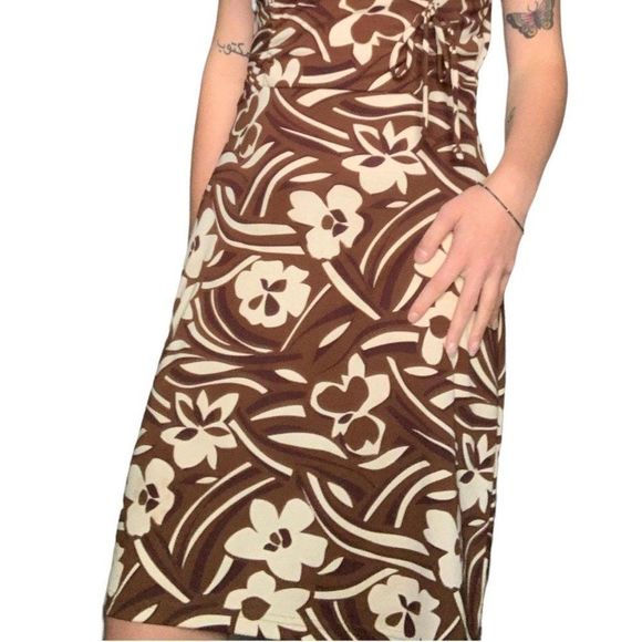 VINTAGE FLORAL DRESS - Picture 2 of 4